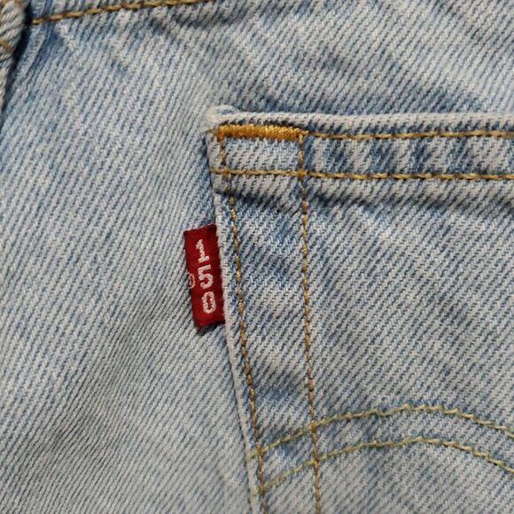 Levis 501 150s in Light Wash Size 28 - Picture 8 of 14